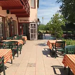 Hotel Zsanett