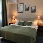 Zsanett Hotel Balatonkeresztúr