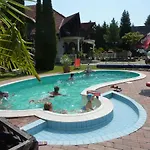 Hotel Zsanett