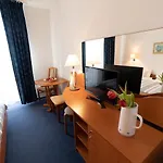 Zsanett 3* Balatonkeresztúr