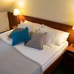 Hotel Zsanett Balatonkeresztúr