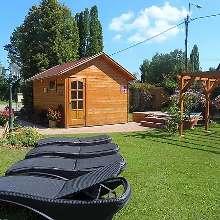 Zsanett 3* Balatonkeresztúr