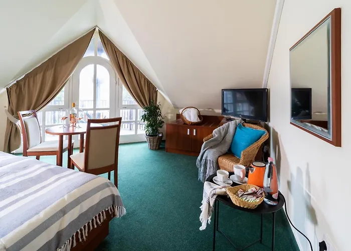 Hotel Zsanett Balatonkeresztur