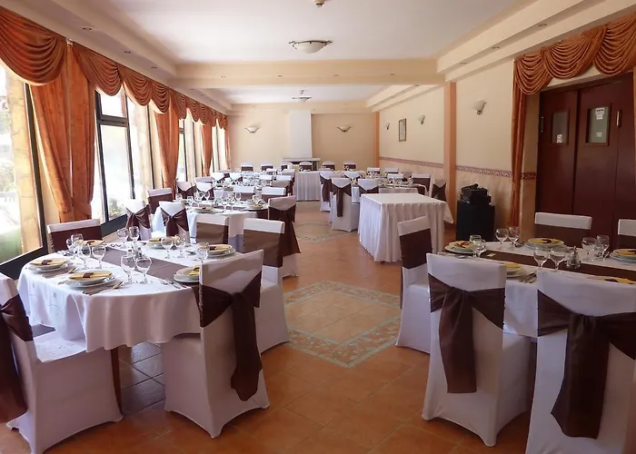 Hotel Zsanett 3*