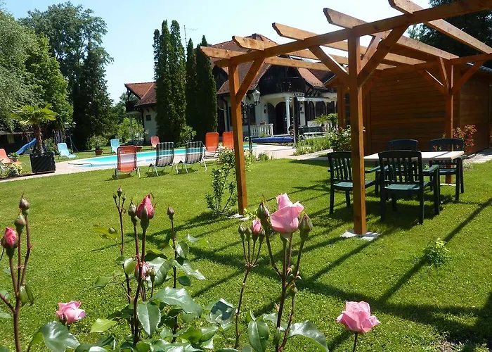 Hotel Zsanett Balatonkeresztúr