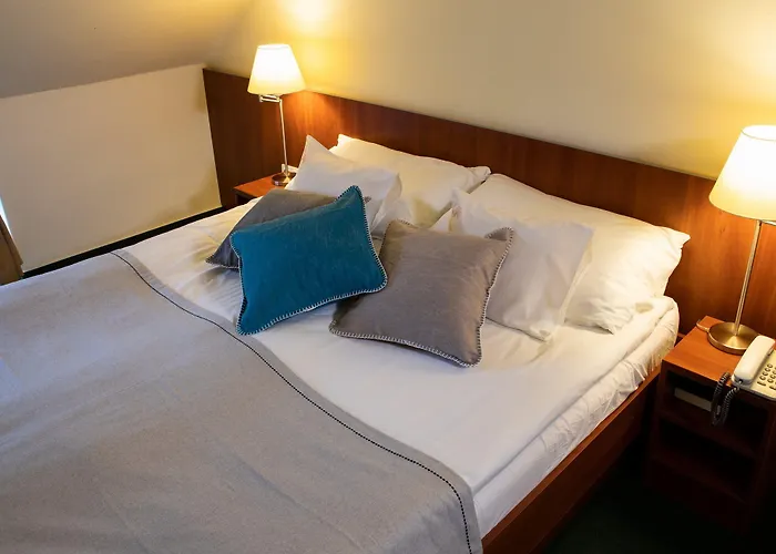 Zsanett Hotel Balatonkeresztúr