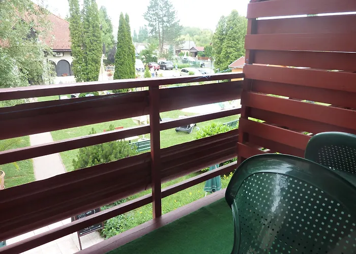 Hotel Zsanett 3*
