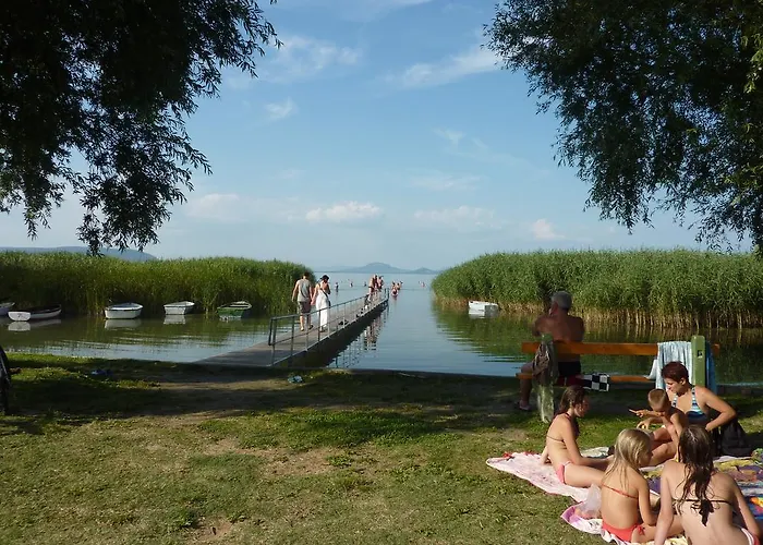 Zsanett Balatonkeresztúr