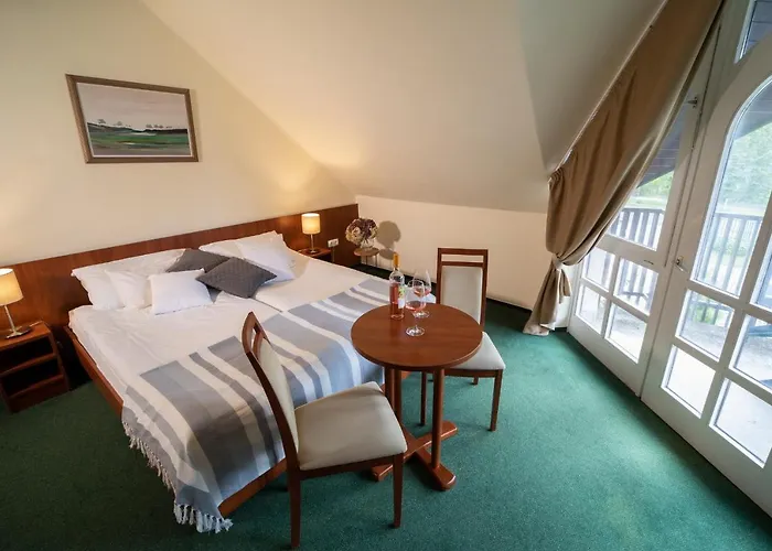 Zsanett Balatonkeresztúr