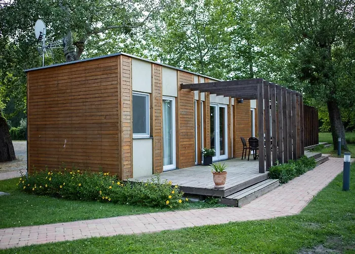 Zsanett Hotel Balatonkeresztúr